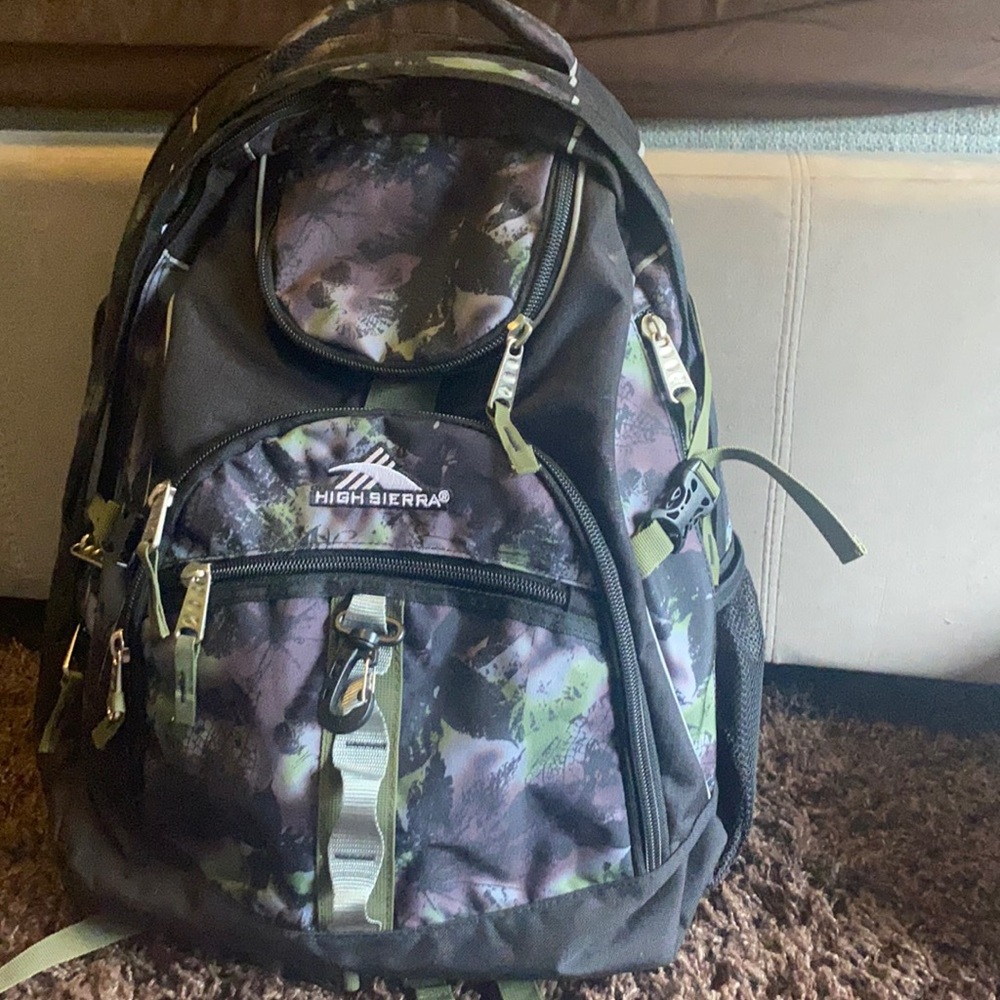 High Sierra Camouflage Backpack - Black and Green